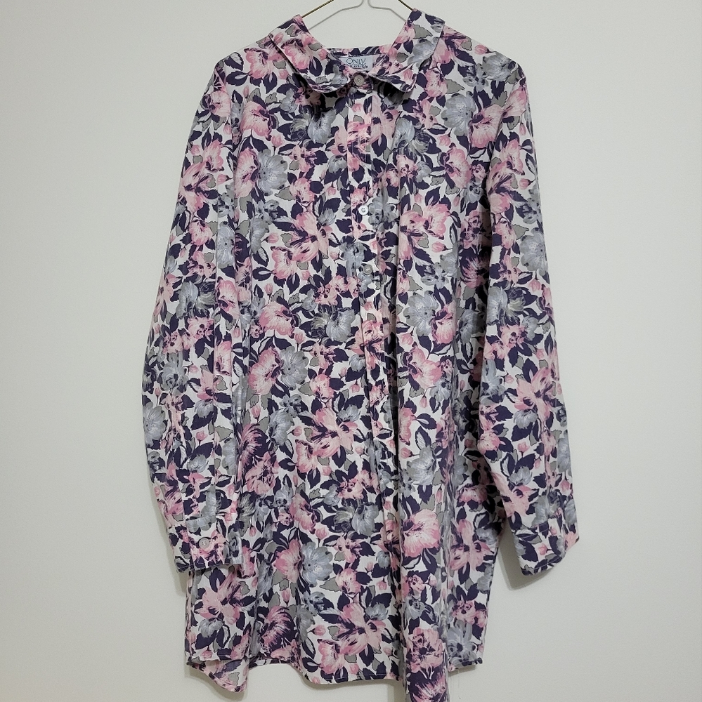 Floral Button up